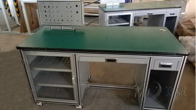 鈑金電器顯示屏鋁型材工作臺 鈑金電器顯示屏鋁型材工作臺