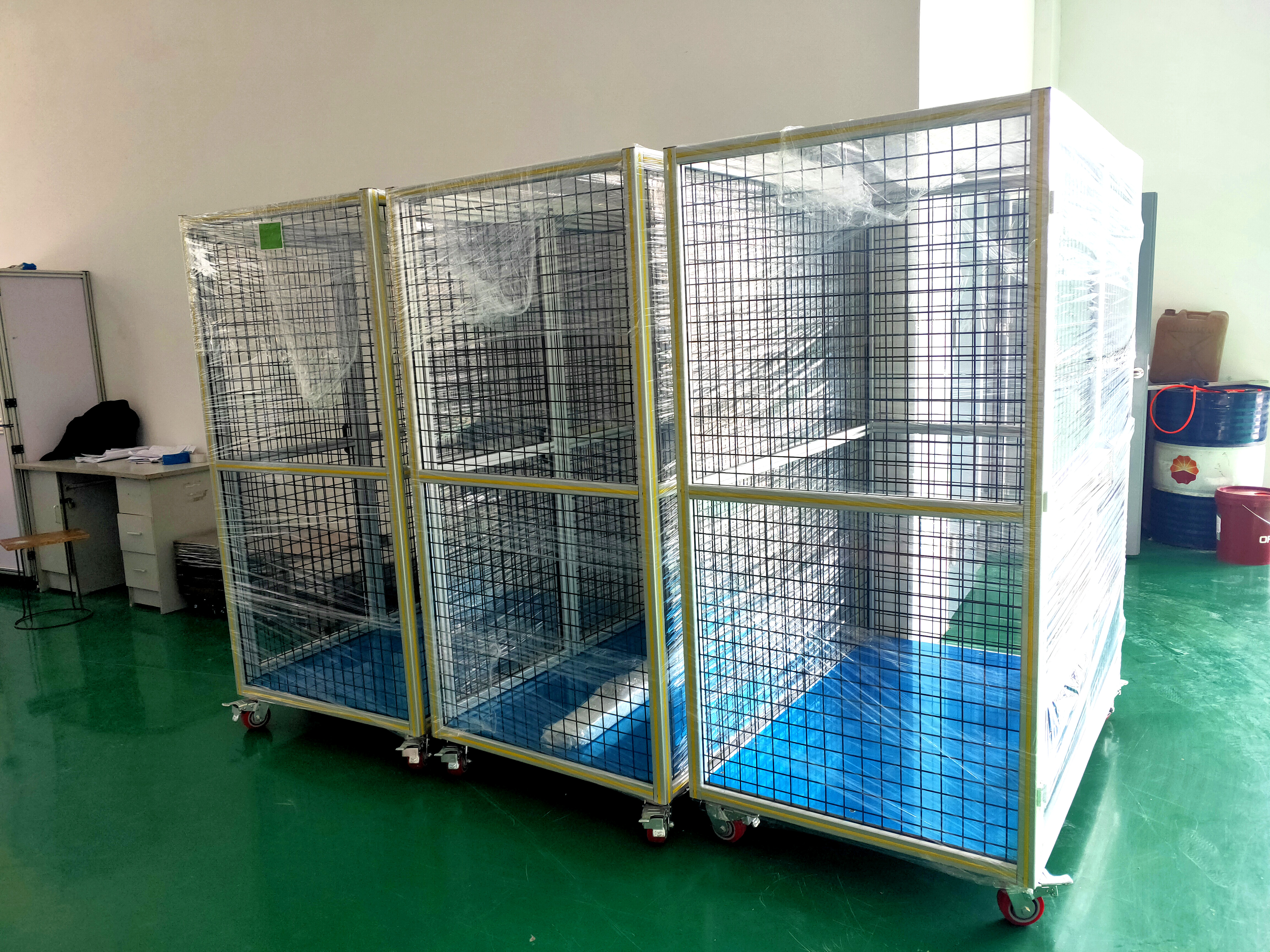 工廠車(chē)間里防撞護(hù)欄的用途