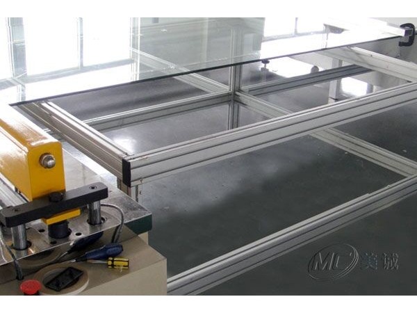 工業(yè)鋁型材工作臺(tái)如何選型？