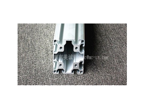 工業鋁型材是熔鑄、擠壓出來的嗎？