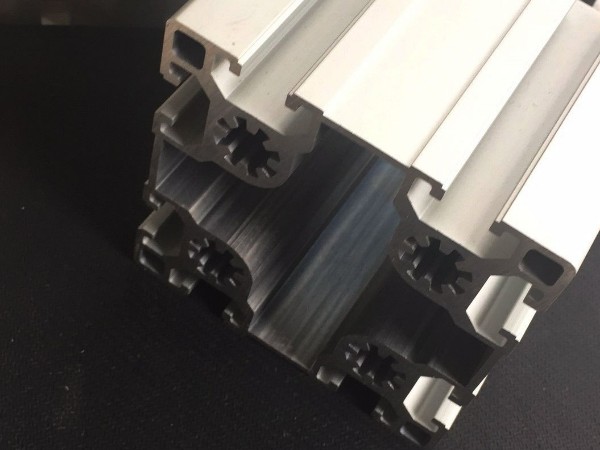 工業(yè)鋁型材在車(chē)間工廠(chǎng)里的應(yīng)用有哪些？